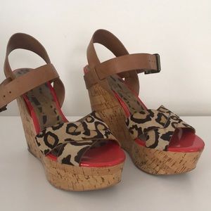 Sam Edelman cheetah wedges w tan strap & cork heel